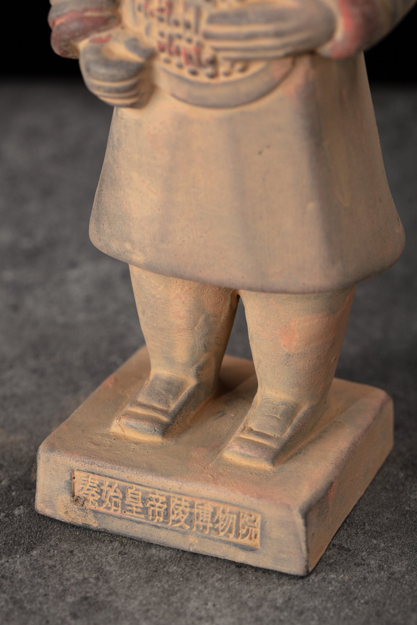 20CM Painted Officier - CLAYARMY-Detailed shot of the painted footwear worn by the 20CM Clayarmy Officer.