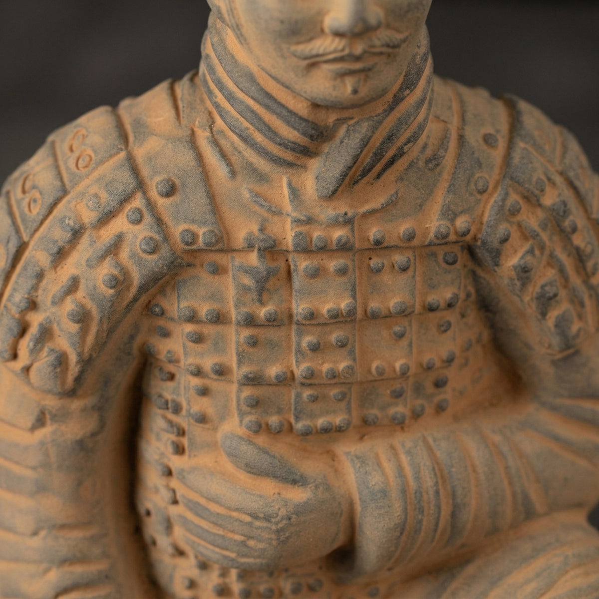 20CM Kneeling Archer - CLAYARMY-Detailed shot of the handcrafted facial expression and features on the 20CM Kneeling Archer.