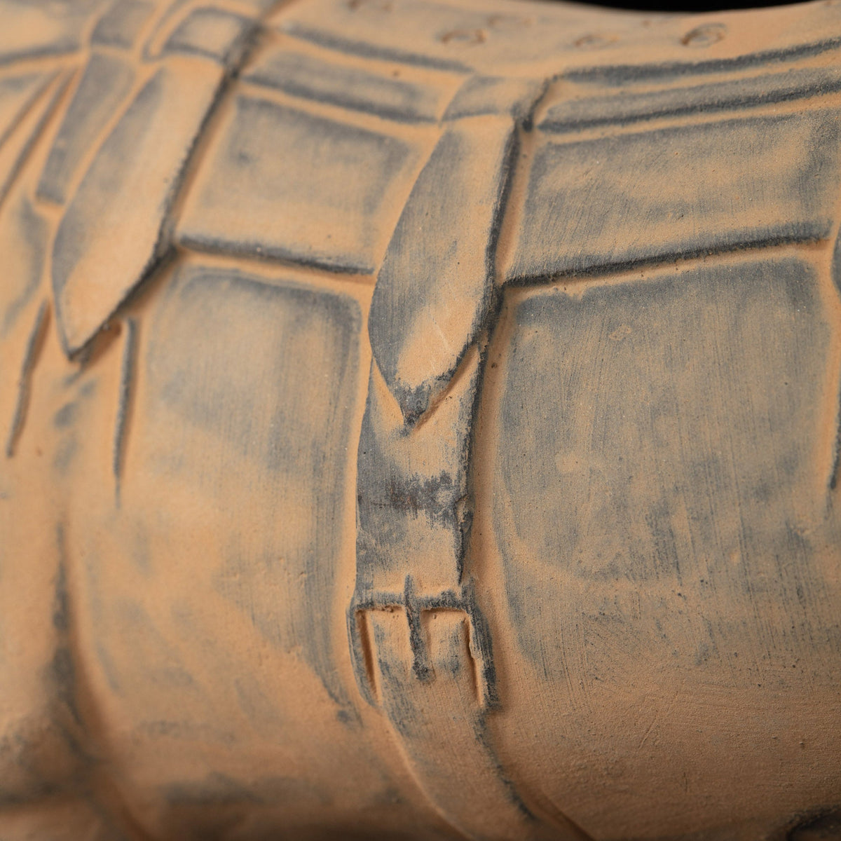25CM Horse - CLAYARMY -Close-up of the saddle adornments, adding an extra layer of artistry to our 25CM Clayarmy Terracotta Horse.