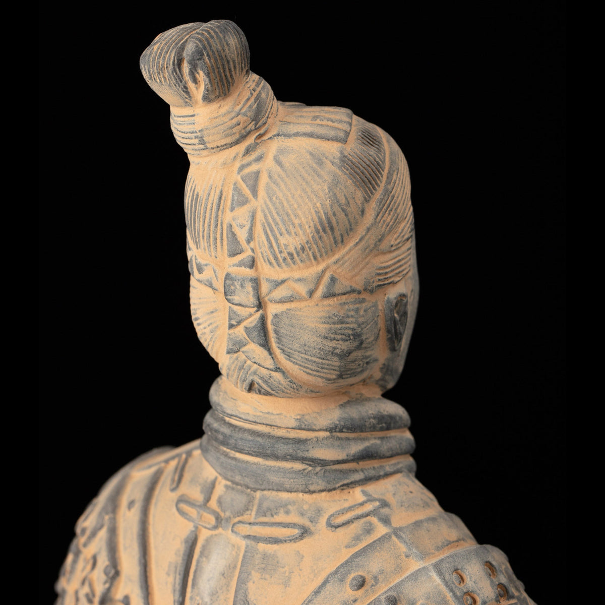 35CM Kneeling Archer - CLAYARMY-Top-down view highlighting the overall composition and craftsmanship of the 35CM Kneeling Archer.