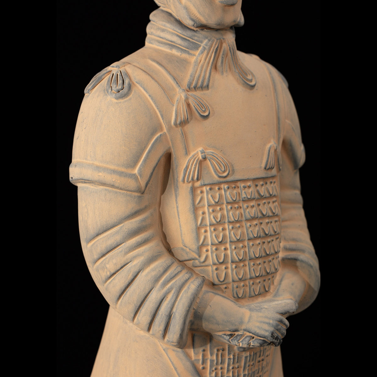 45CM General - CLAYARMY-Military Precision: Explore the military precision in the 45CM General replica, highlighting meticulous sculpting of historical attire and accessories.
