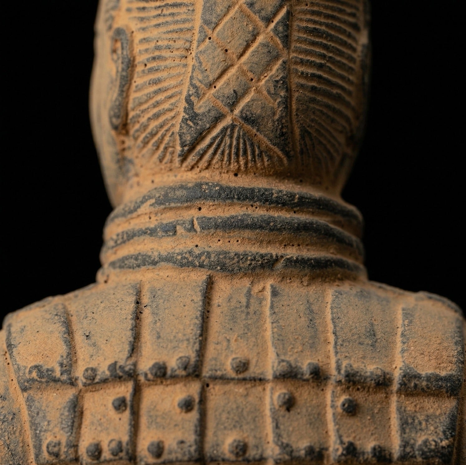 15CM Cavalryman - CLAYARMY-Close and detailed look at the 15CM Terracotta Army Cavalryman's overall presentation, providing a comprehensive view of the figurine's craftsmanship.
