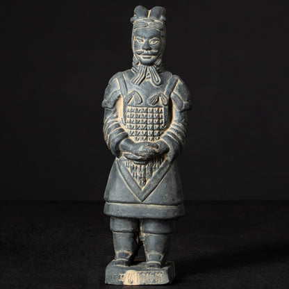 15CM General - CLAYARMY-Weaponry Mastery: Detailed view of the 15CM General's long sword, showcasing mastery in weaponry and emphasizing the importance of military skill.
