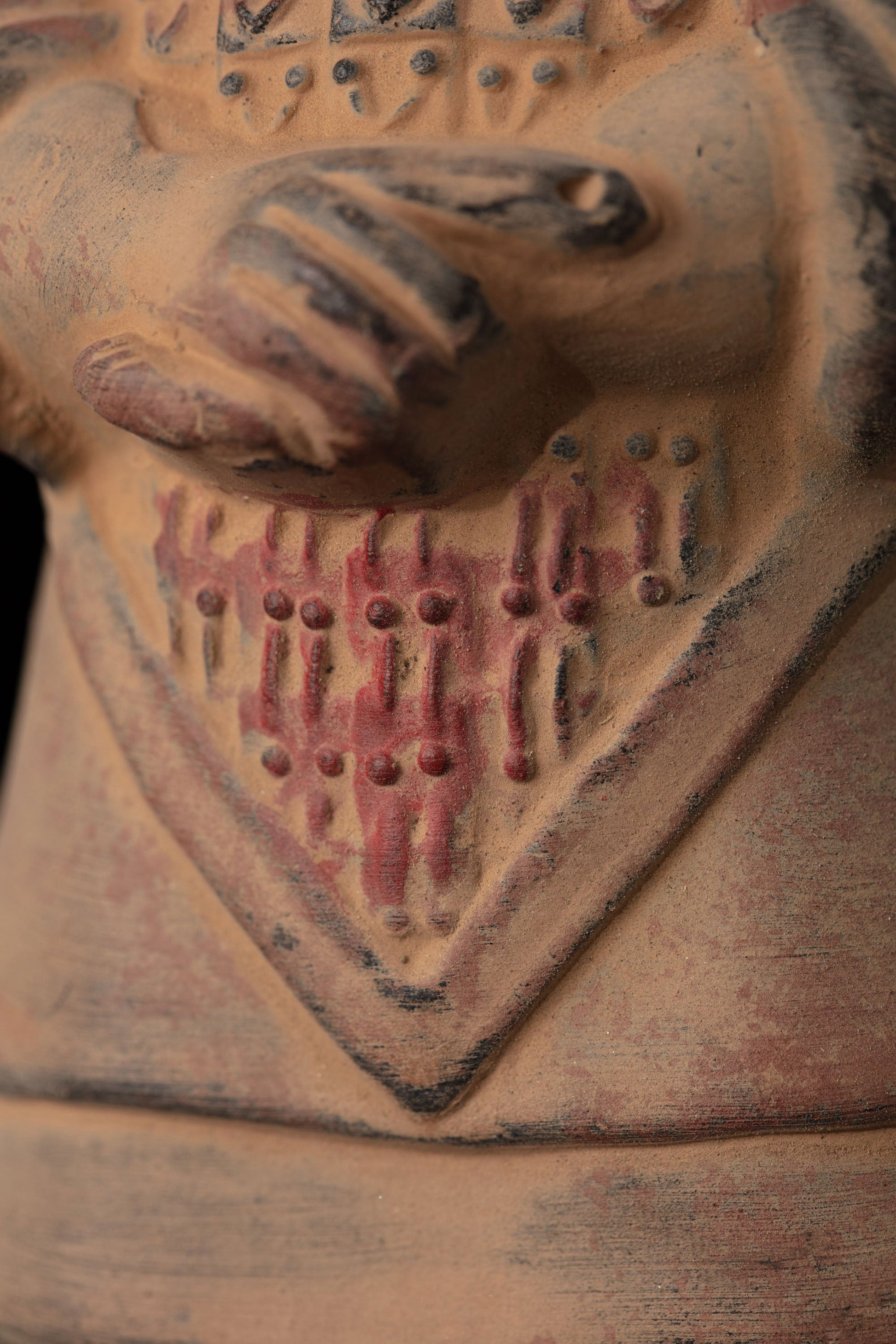 20CM Painted General - CLAYARMY-Color Harmony: Admire the color harmony in the 20CM Painted General figurine, a testament to the skilled craftsmanship in recreating historical military uniforms.