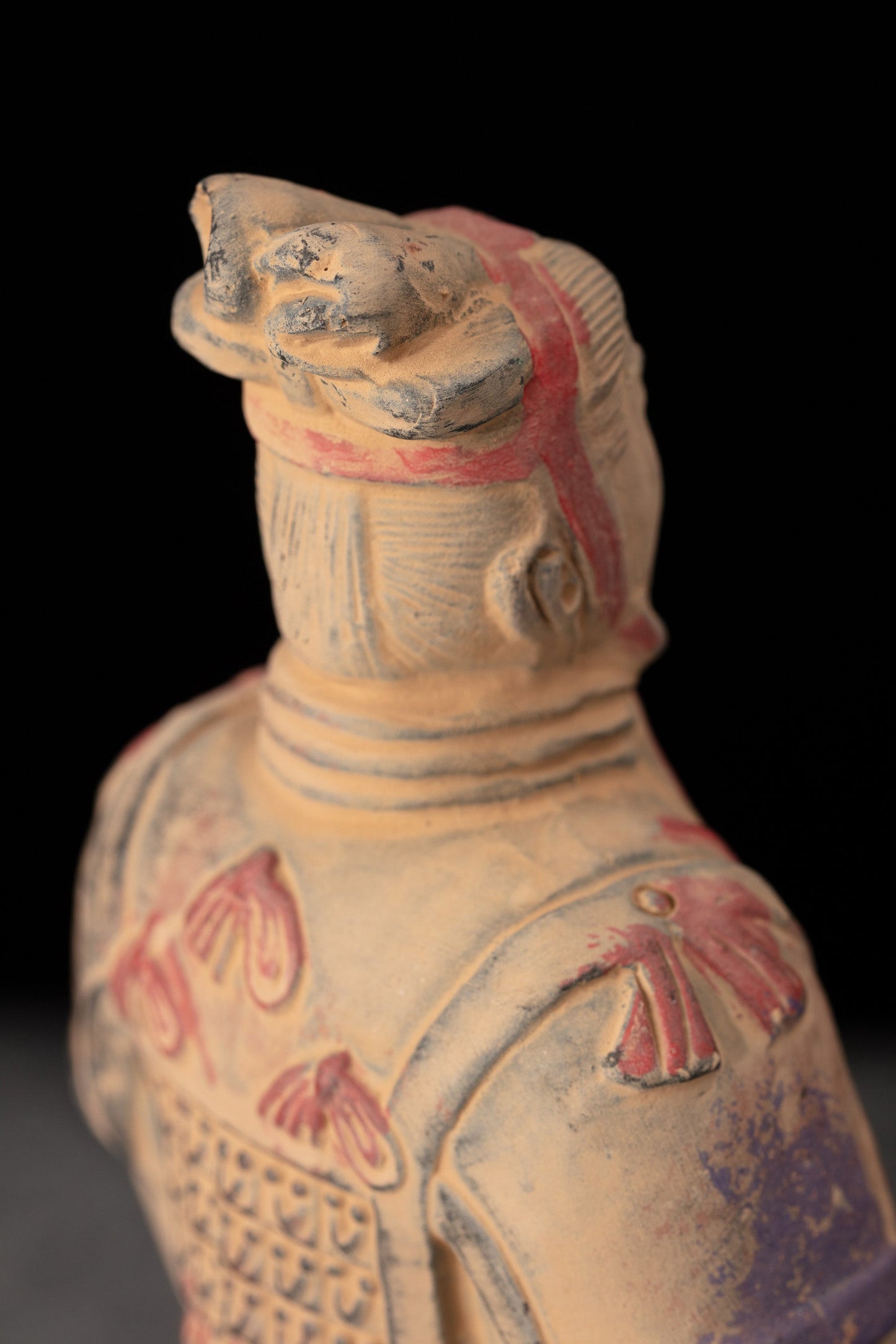 20CM Painted General - CLAYARMY-Colorful Military Attire: Detailed view of the 20CM Painted General's military attire, featuring a colorful palette that distinguishes the figurine as a high-ranking officer.