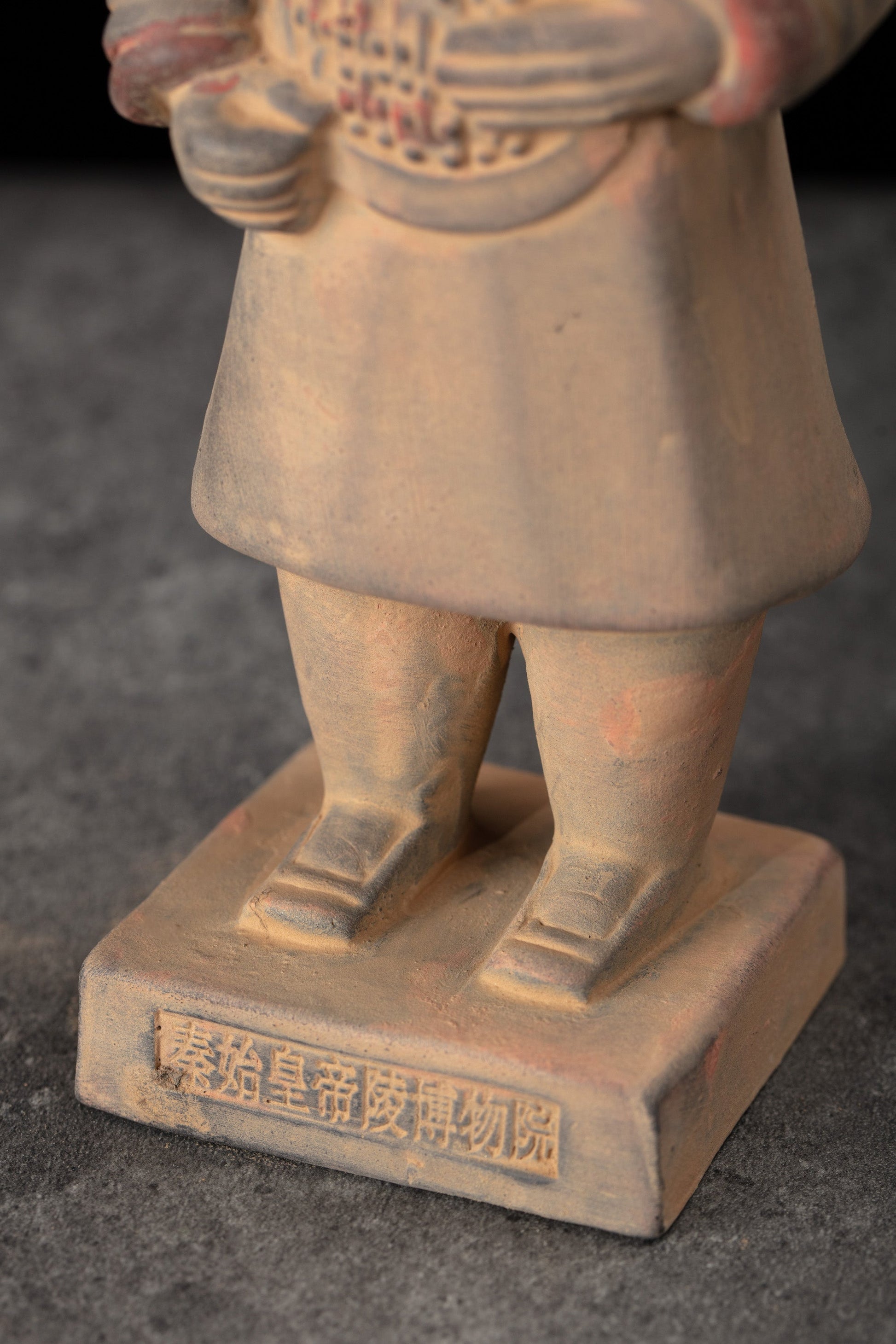 20CM Painted Officier - CLAYARMY-Detailed shot of the painted footwear worn by the 20CM Clayarmy Officer.