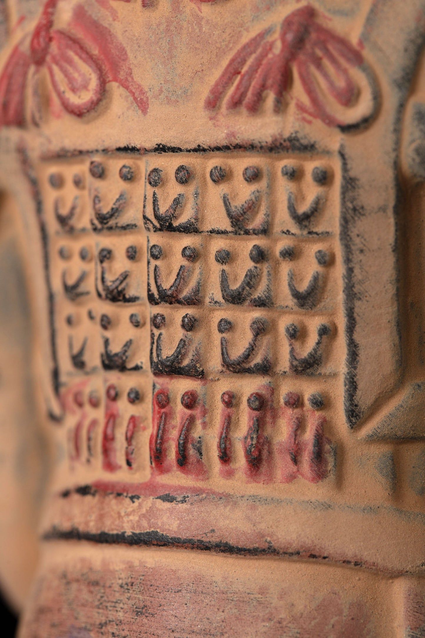 20CM Painted General - CLAYARMY-Dynamic Painted Pose: Dynamic view of the 20CM Painted General, highlighting the painted pose that adds dynamism to the figurine's overall presentation.