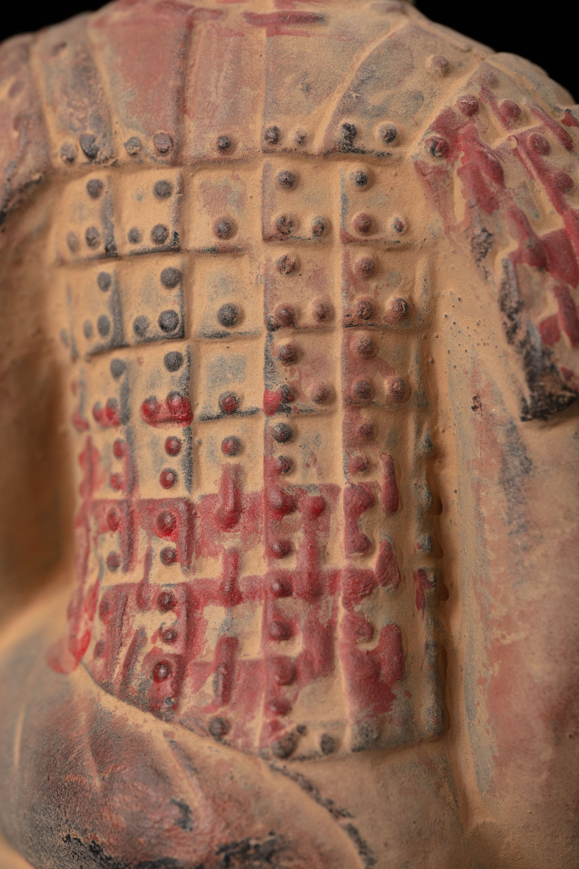 20CM Painted Kneeling Archer - CLAYARMY-View from behind, emphasizing the fine details of the painted robe on the 20CM Painted Soldier.