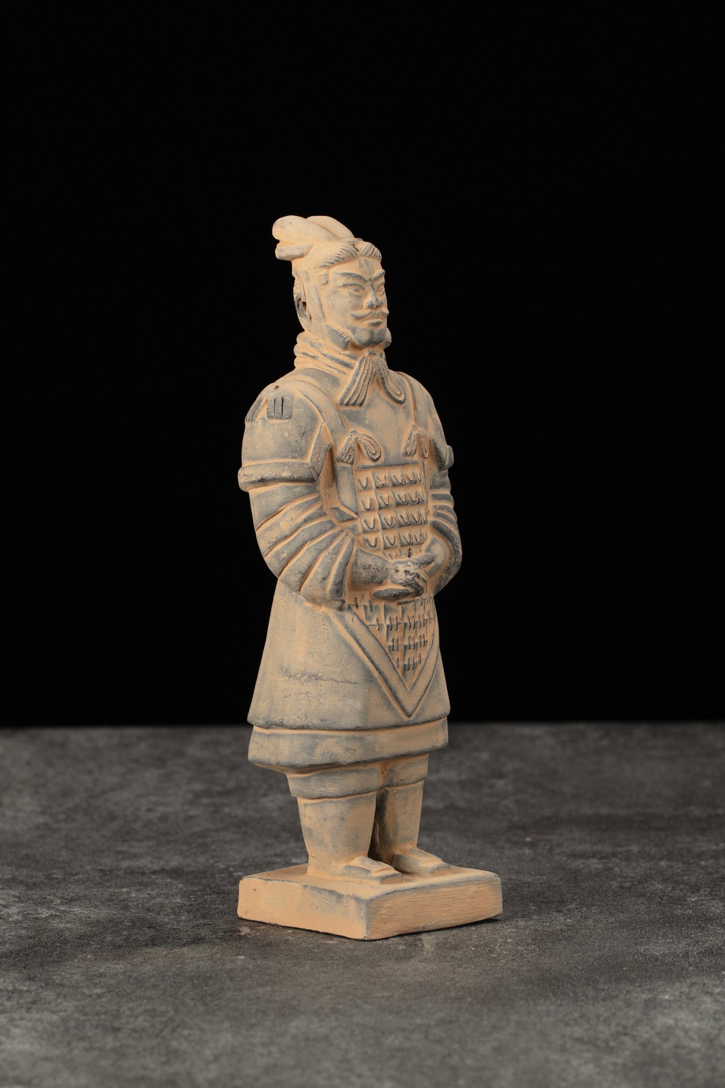 15CM General - CLAYARMY-Martial Details: Detailed close-up of the 15CM General's martial details, showcasing the intricate design of the long sword and military attire.