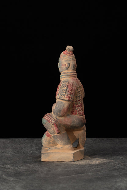 20CM Painted Kneeling Archer - CLAYARMY-Side profile highlighting the dynamic pose and meticulous painting of the 20CM Painted Soldier.