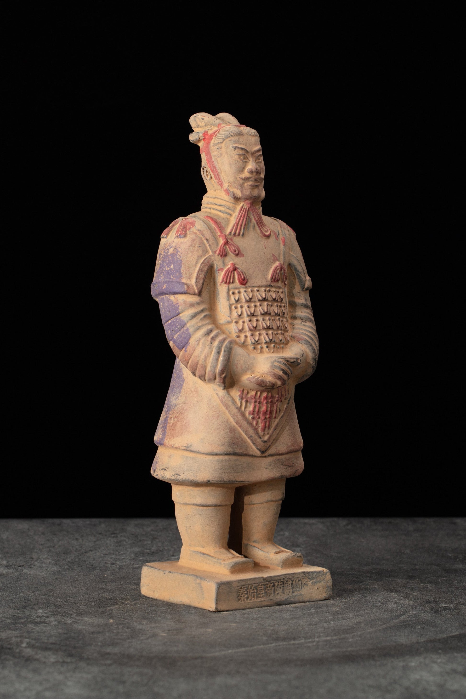 20CM Painted General - CLAYARMY-Artistic Integrity: Side view of the 20CM Painted General, showcasing artistic integrity in the paint application, contributing to its overall aesthetic appeal.