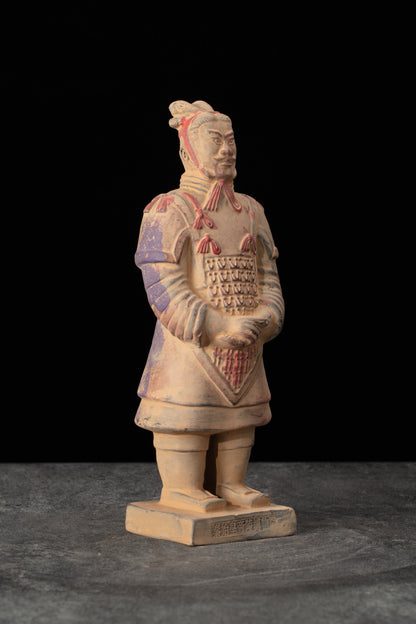 20CM Painted General - CLAYARMY-Artistic Integrity: Side view of the 20CM Painted General, showcasing artistic integrity in the paint application, contributing to its overall aesthetic appeal.