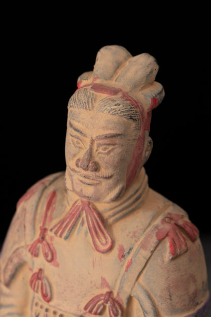 20CM Painted General - CLAYARMY-Detailed Features: Explore the detailed features of the 20CM Painted General replica, emphasizing the meticulous painting that enhances its overall appearance.