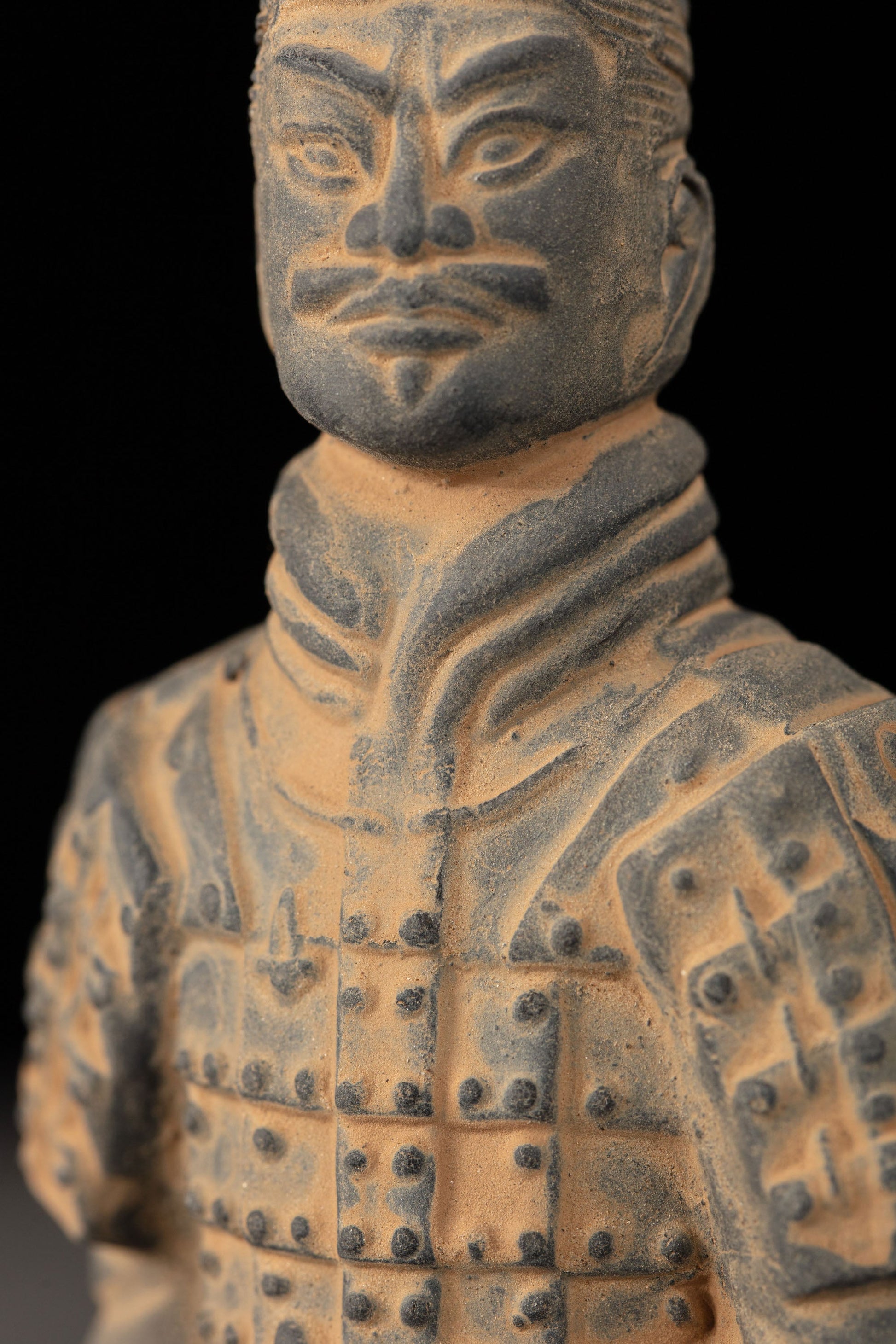 15CM Kneeling Archer - CLAYARMY-Detailed shot of the handcrafted facial expression and features on the 15CM Kneeling Archer.