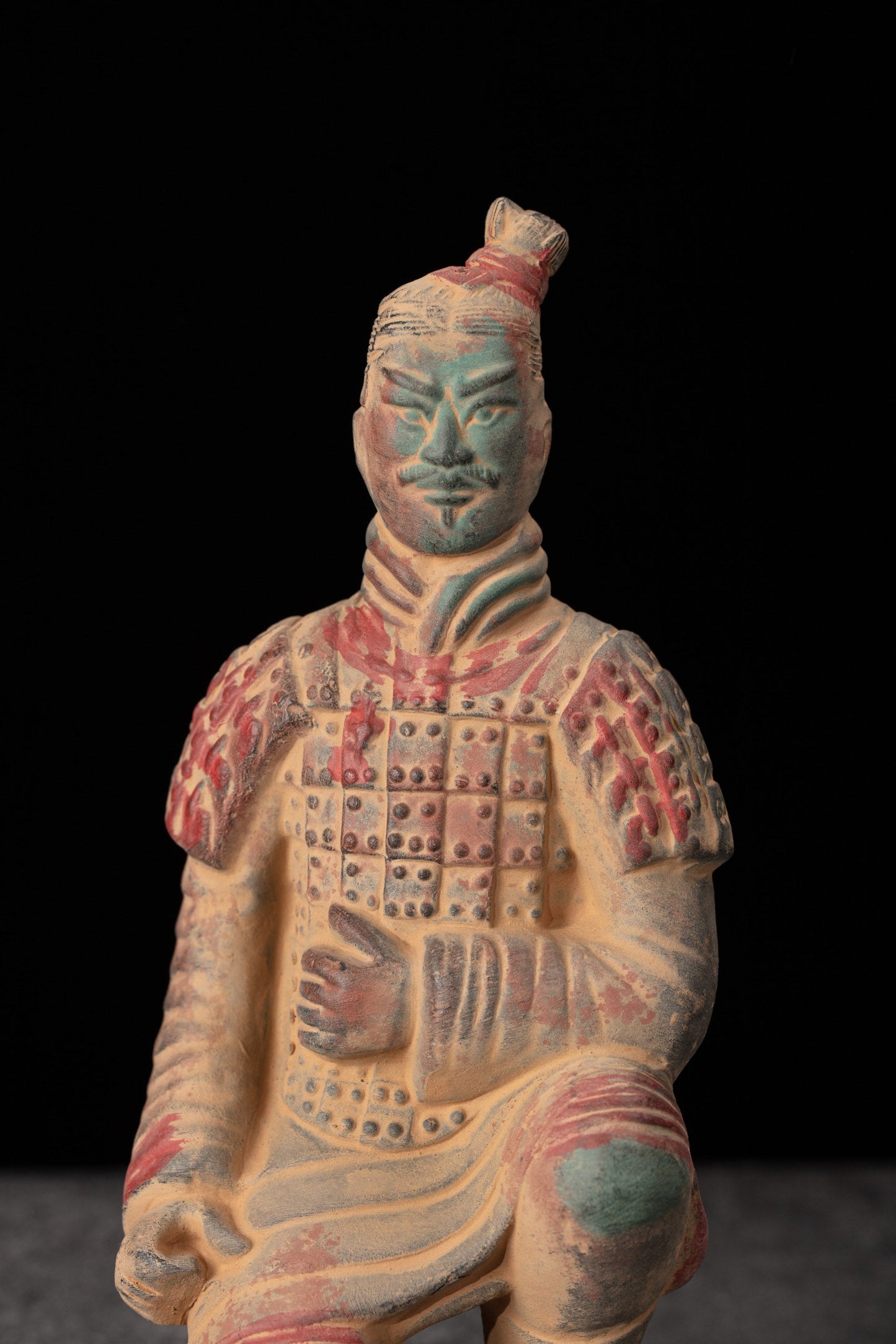 20CM Painted Kneeling Archer - CLAYARMY-Detailed view of the handcrafted features on the face of the 20CM Painted Soldier figurine.