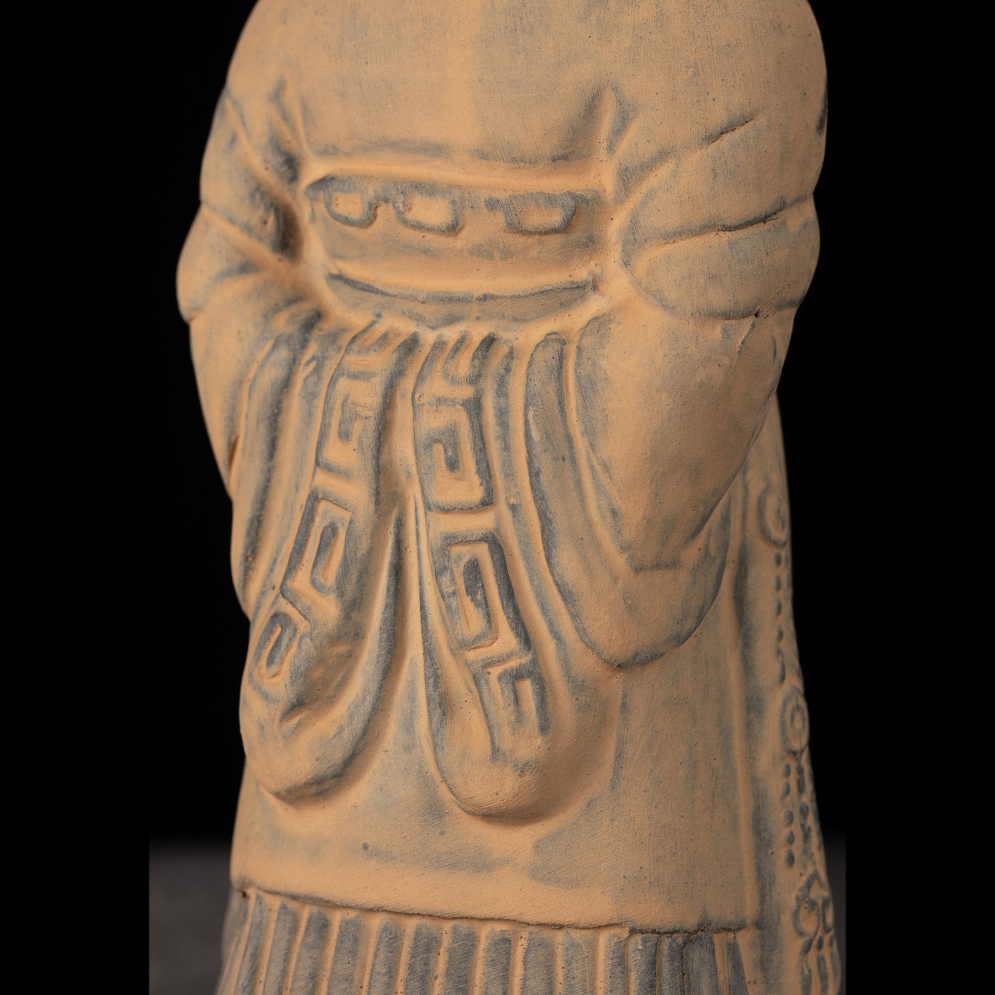 20CM Emperor - CLAYARMY -Clayarmy's 20CM Emperor Qin Terracotta Warrior from a unique angle, showcasing the artistry from every perspective.