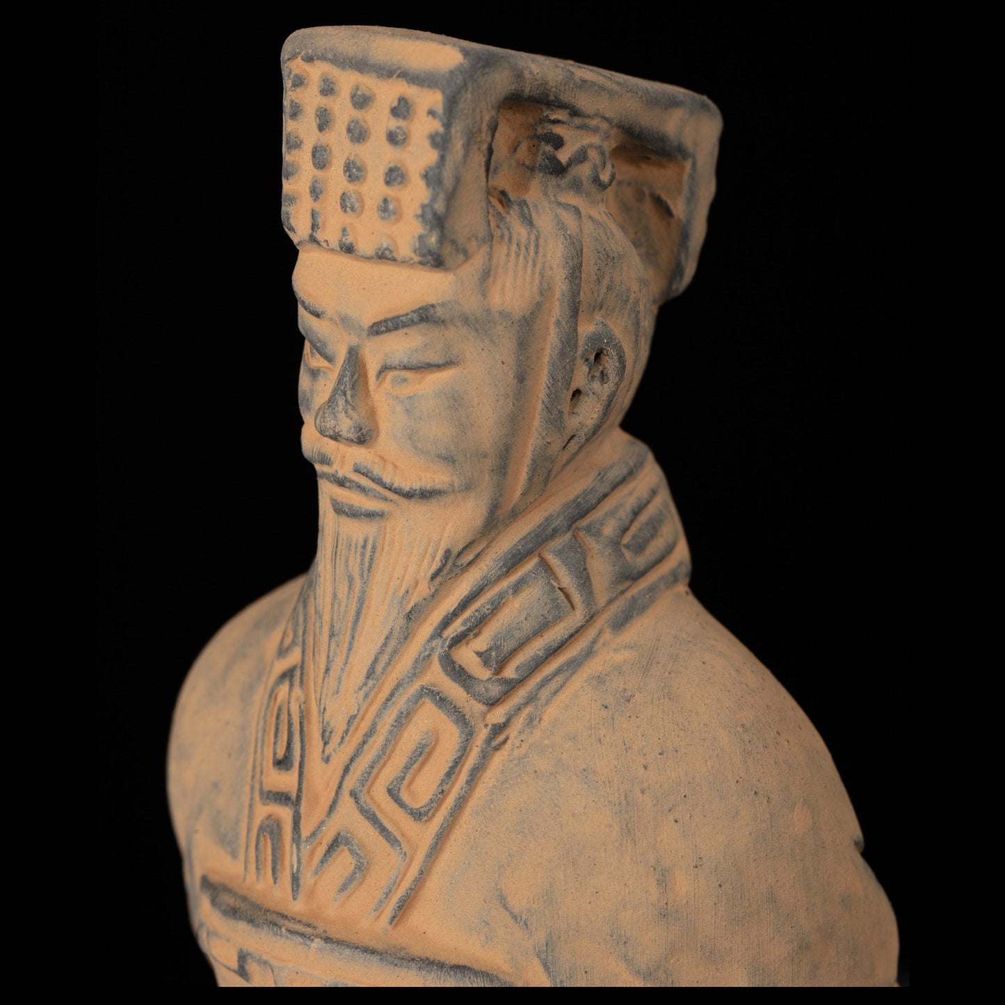 20CM Emperor - Top-down view of Clayarmy's 20CM Emperor Qin Terracotta Warrior, revealing the intricate details of the crown and armor.