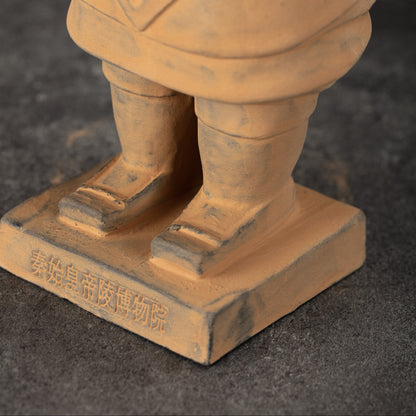 20CM General - CLAYARMY-Majestic Details: Close-up of the 20CM General, highlighting majestic details in the design, including the intricacies of the long sword and military attire.