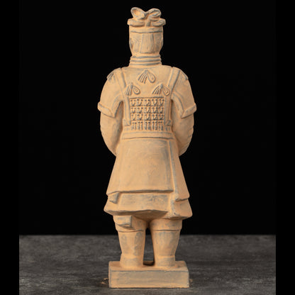 20CM General - CLAYARMY-Ancient Wisdom: Discover the ancient wisdom and resourcefulness in the 20CM General figurine, a representation of the esteemed high-ranking generals from the Qin Dynasty.