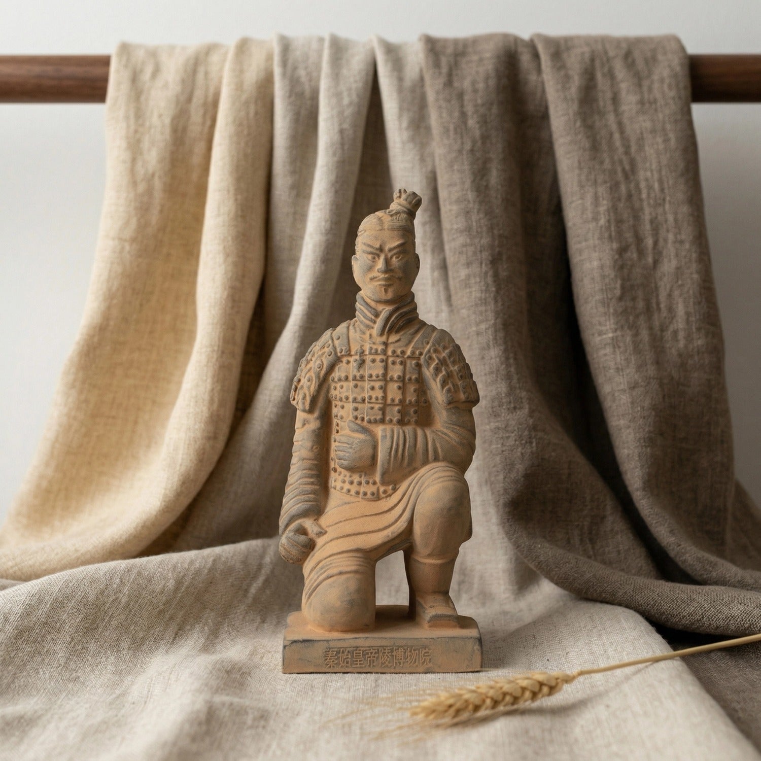 20CM Kneeling Archer - CLAYARMY-Detailed shot of the handcrafted facial expression and features on the 20CM Kneeling Archer.