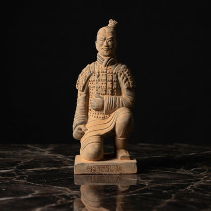 20CM Kneeling Archer - CLAYARMY-Detailed shot of the handcrafted facial expression and features on the 20CM Kneeling Archer.