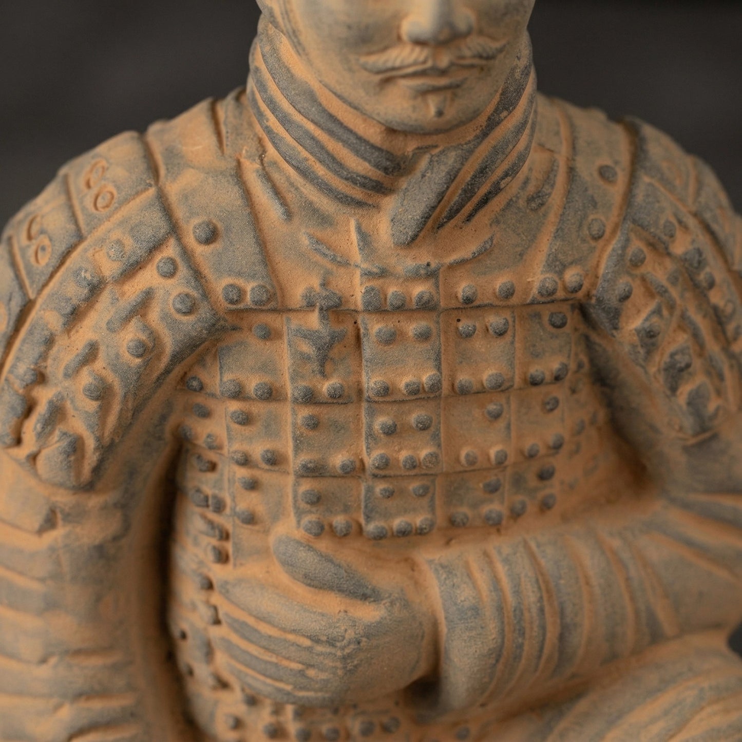 20CM Kneeling Archer - CLAYARMY-Detailed shot of the handcrafted facial expression and features on the 20CM Kneeling Archer.