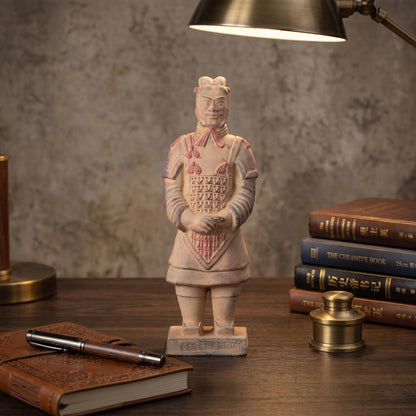 20CM Painted General - CLAYARMY-Masterful Brushstrokes: Witness the masterful brushstrokes on the 20CM Painted General's attire, showcasing the skillful artistry in recreating ancient military clothing.