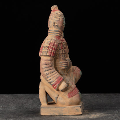 20CM Painted Kneeling Archer - CLAYARMY-Side profile of the 20CM Painted Soldier figurine showcasing intricate details in the painting.