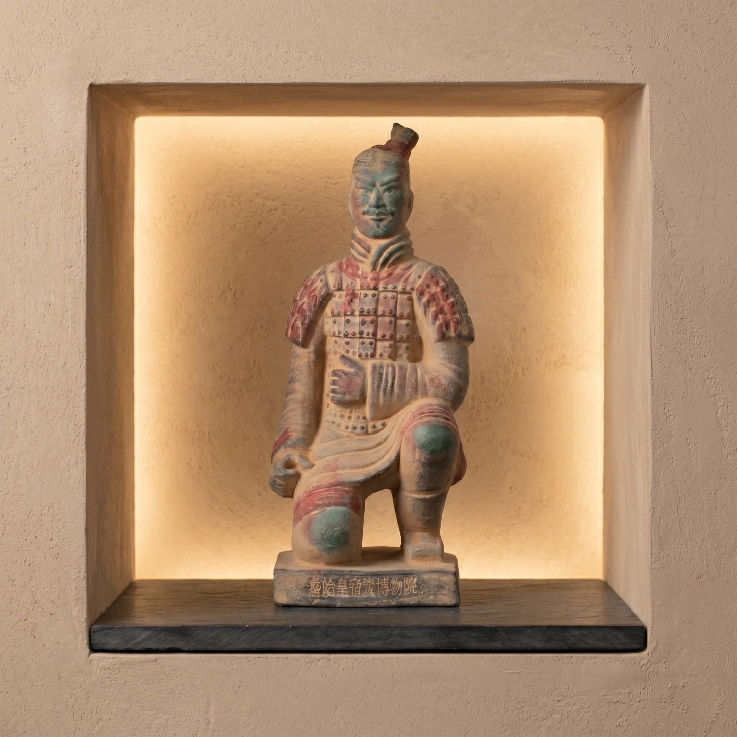 20CM Painted Kneeling Archer - CLAYARMY-Side profile highlighting the dynamic pose and meticulous painting of the 20CM Painted Soldier.