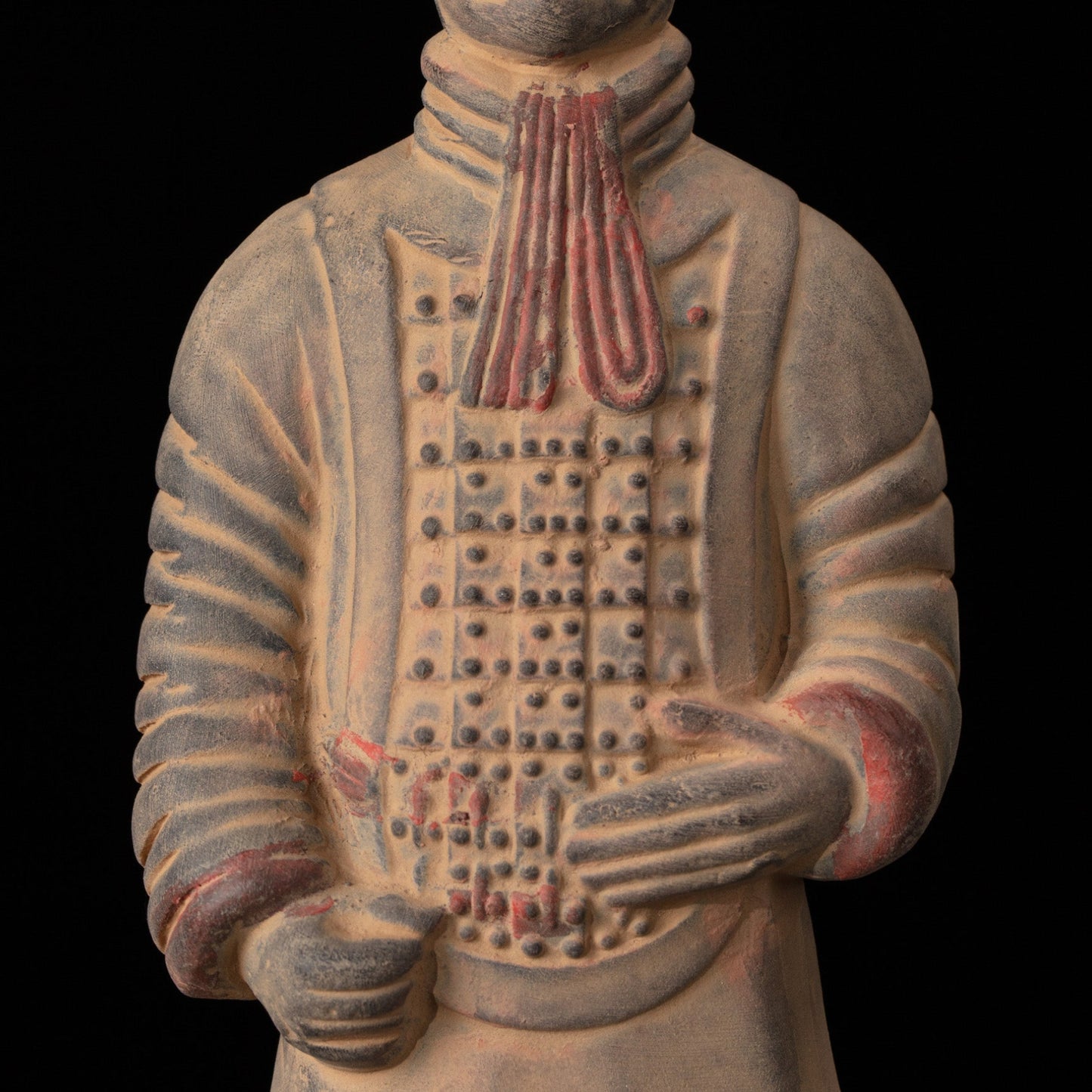 20CM Painted Officier - CLAYARMY-Close-up of the painted features on the face of the 20CM Painted Officer, emphasizing the artistic expression and armor details.