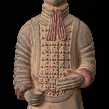 20CM Painted Officier - CLAYARMY-Close-up of the painted features on the face of the 20CM Painted Officer, emphasizing the artistic expression and armor details.