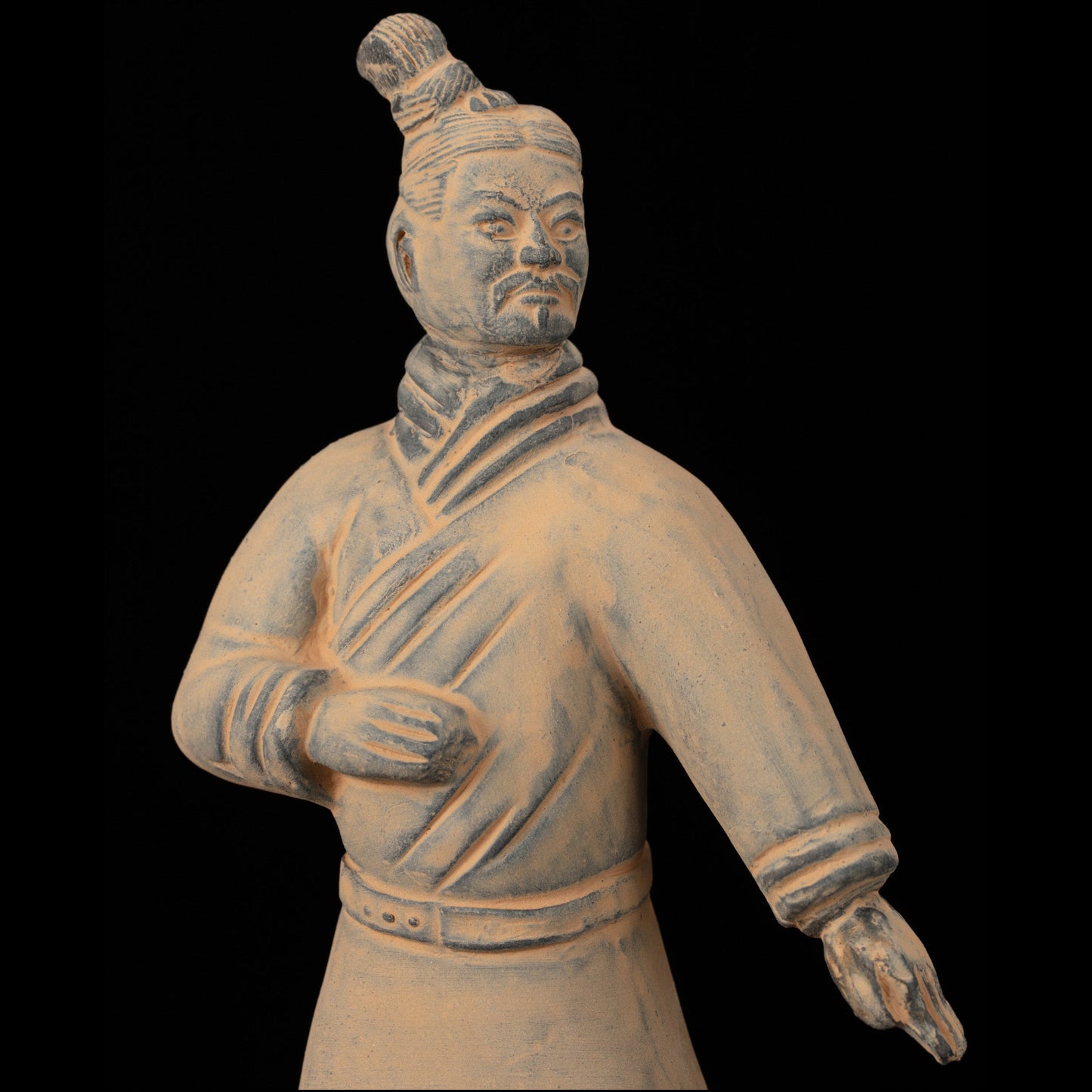 20CM Standing Archer - CLAYARMY-Close-up of the 20CM Standing Archer figurine's face, highlighting the taut expression and intricate details.
