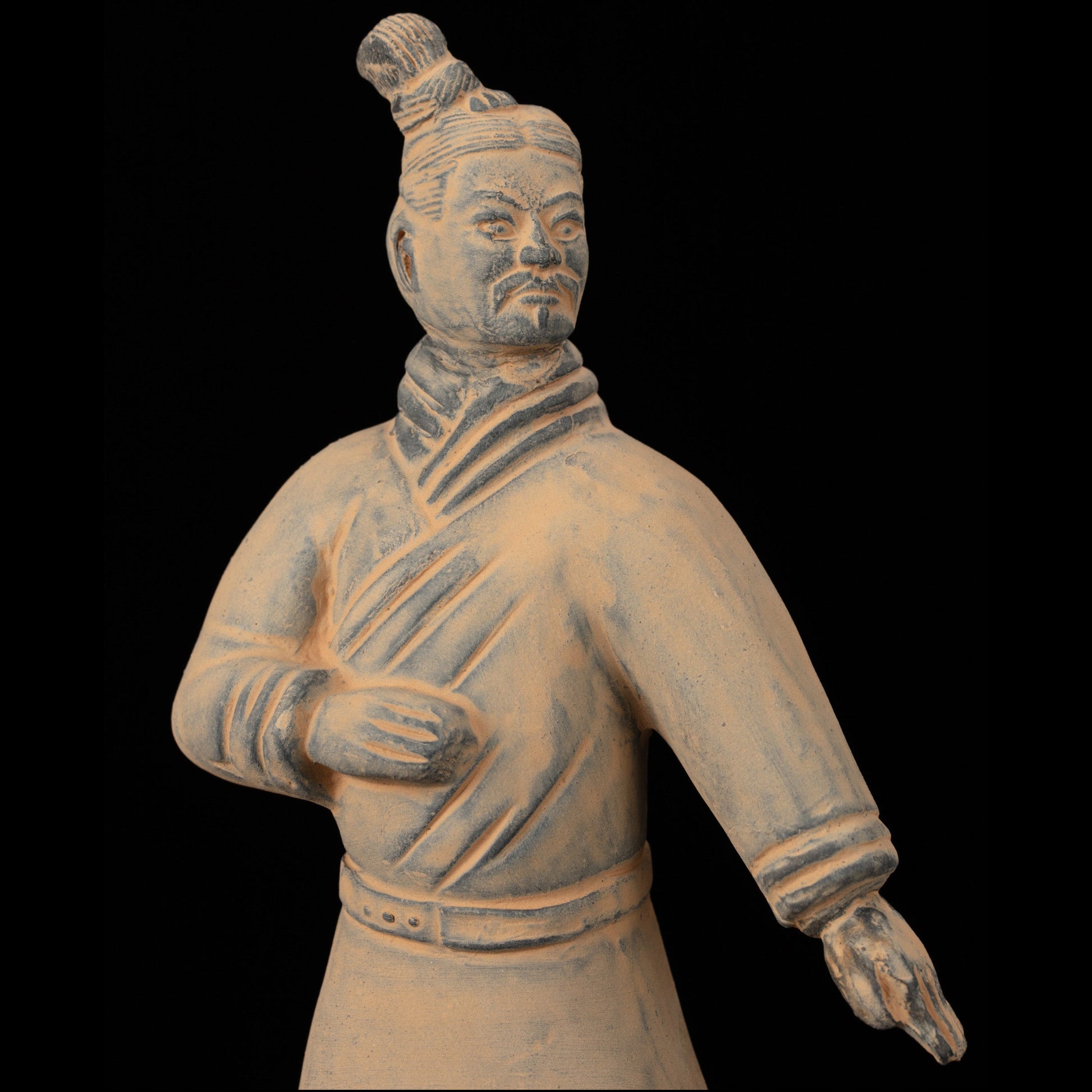 20CM Standing Archer - CLAYARMY-Close-up of the 20CM Standing Archer figurine's face, highlighting the taut expression and intricate details.