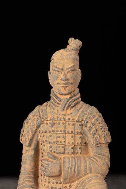 20CM Kneeling Archer - CLAYARMY-Front view of the 20CM Kneeling Archer figurine, highlighting intricately sculpted details on the face and armor.