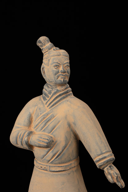 20CM Standing Archer - CLAYARMY-Close-up of the 20CM Standing Archer figurine's face, highlighting the taut expression and intricate details.
