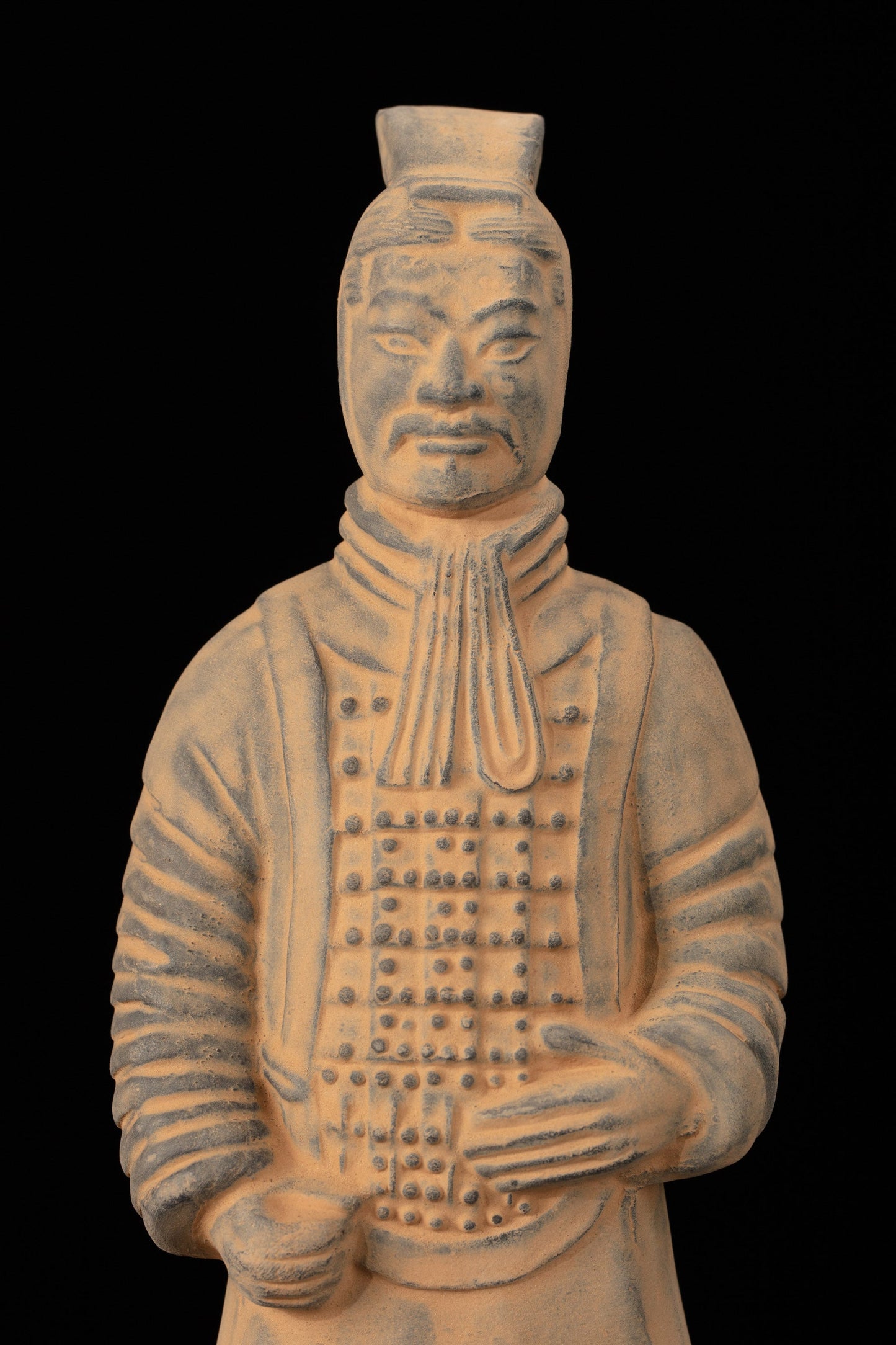 20CM Officier - CLAYARMY-Detailed craftsmanship of the 20CM Clayarmy Officer's armor and facial expressions.