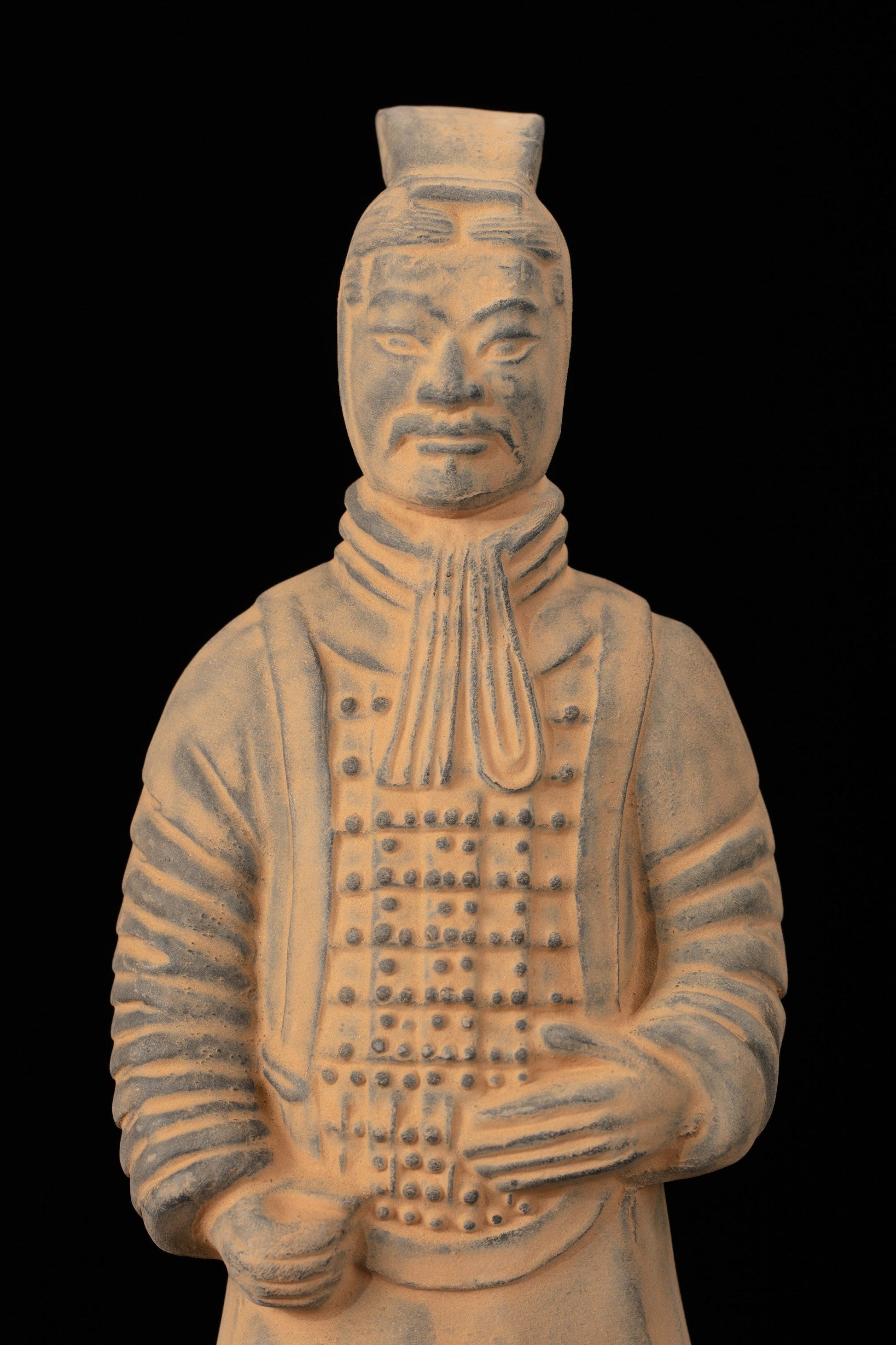 20CM Officier - CLAYARMY-Detailed craftsmanship of the 20CM Clayarmy Officer's armor and facial expressions.