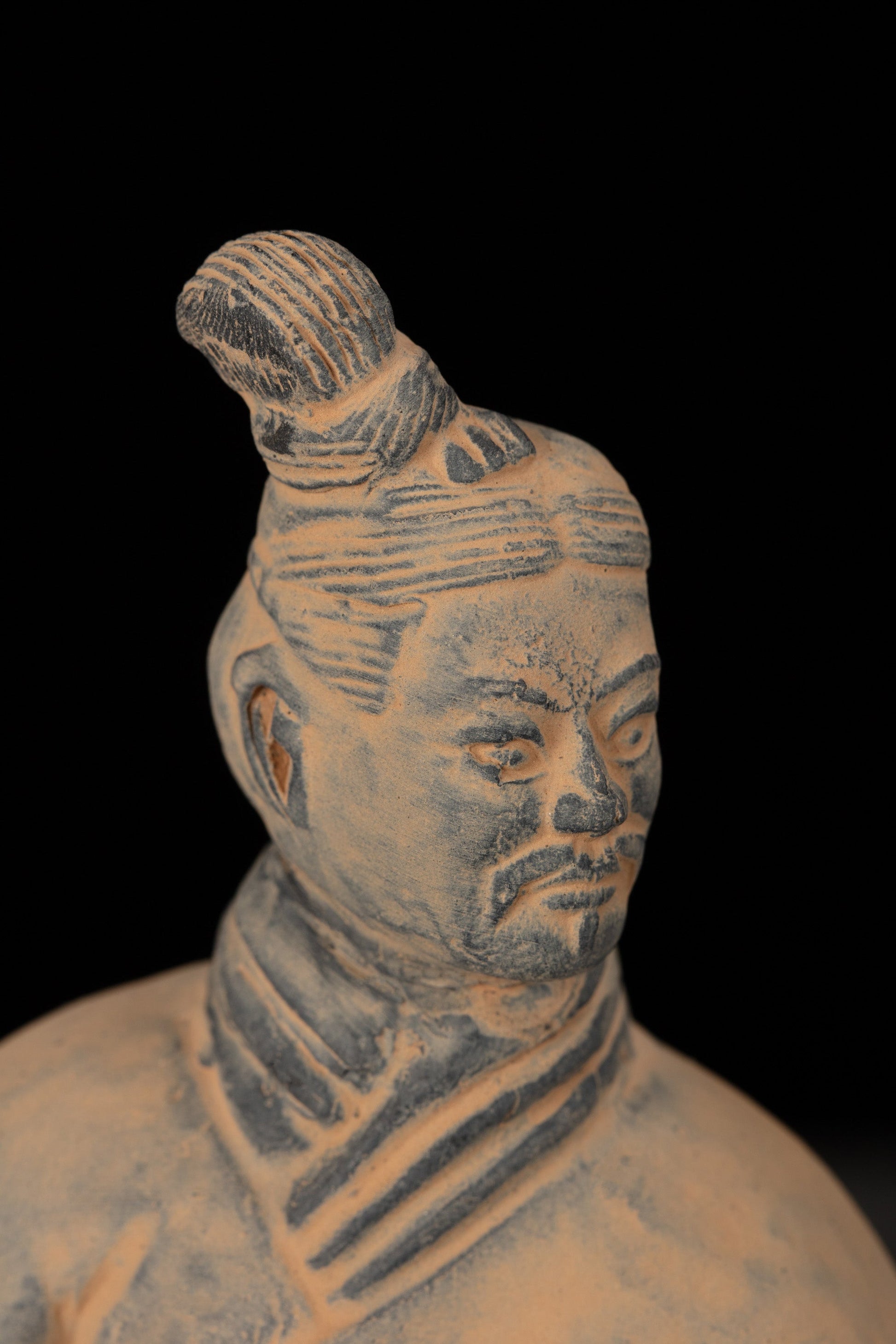 20CM Standing Archer - CLAYARMY-Zoomed-in image of the 20CM Standing Archer figurine's face, revealing the expressive features and fine craftsmanship.