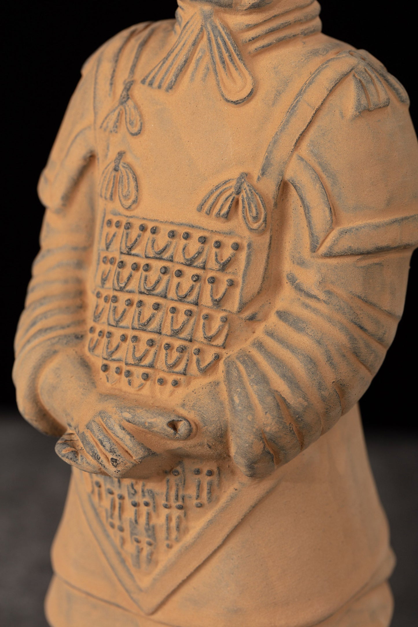 20CM General - CLAYARMY-Masterful Weaponry: Detailed view of the 20CM General's long sword, showcasing mastery in weaponry and emphasizing the importance of military skill.