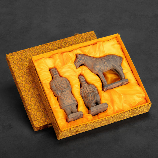 20CM Three Piece Set - CLAYARMY-Detailed view of Clayarmy's 20CM Terracotta Three-Piece Set, showcasing lifelike craftsmanship and historical accuracy.