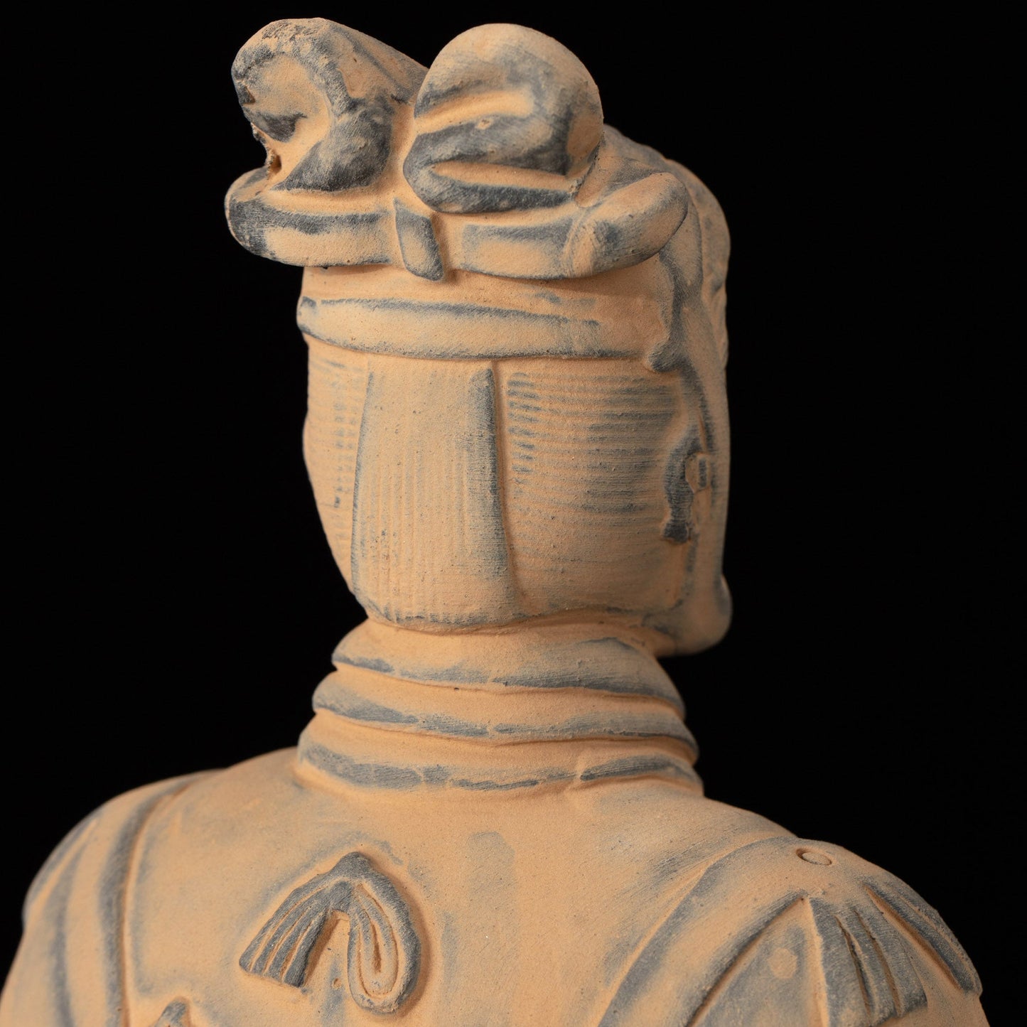 25CM General - CLAYARMY-Authentic Military Garb: Detailed view of the 25CM General's military garb, featuring authentic sculpting that honors historical accuracy.