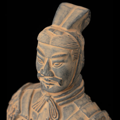 25CM Officier - CLAYARMY-Close-up view of the intricate facial details and expression of the 25CM Officer.