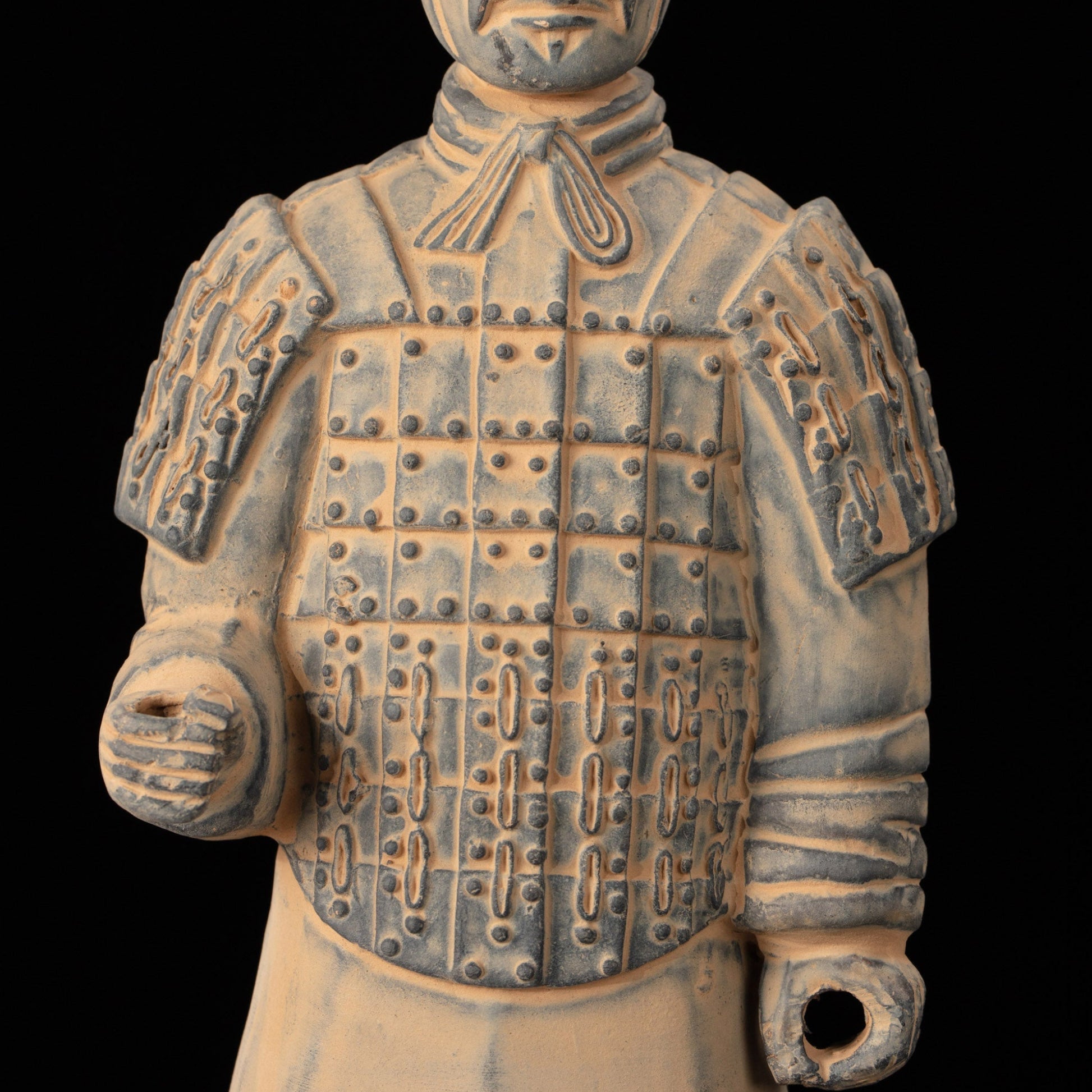 25CM Officier - CLAYARMY-Close-up of the facial features of the 25CM Officer, showcasing the craftsmanship and expression.