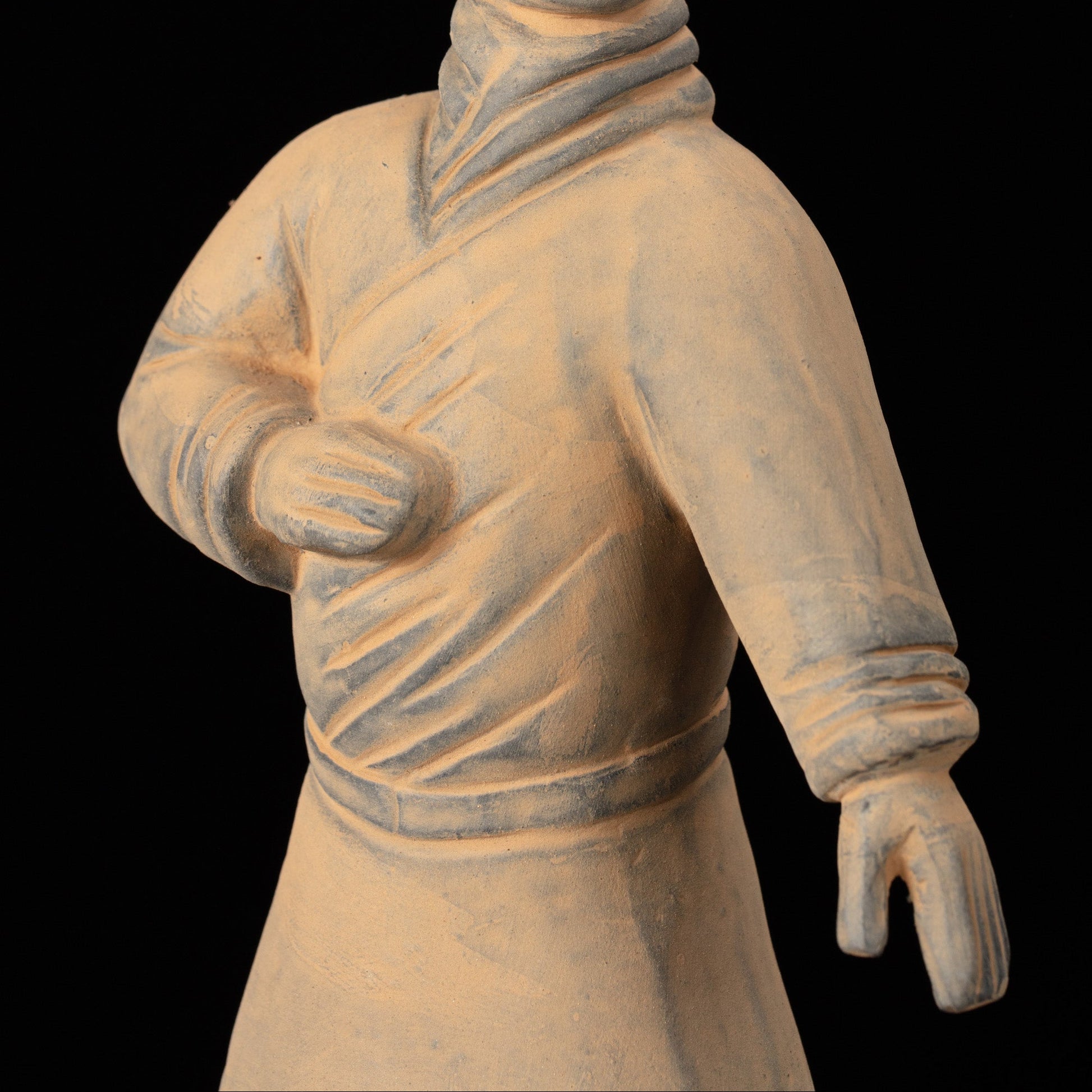 25CM Standing Archer - CLAYARMY-Detailed close-up, highlighting the facial expressions and meticulous craftsmanship of the 25CM Standing Archer figurine.