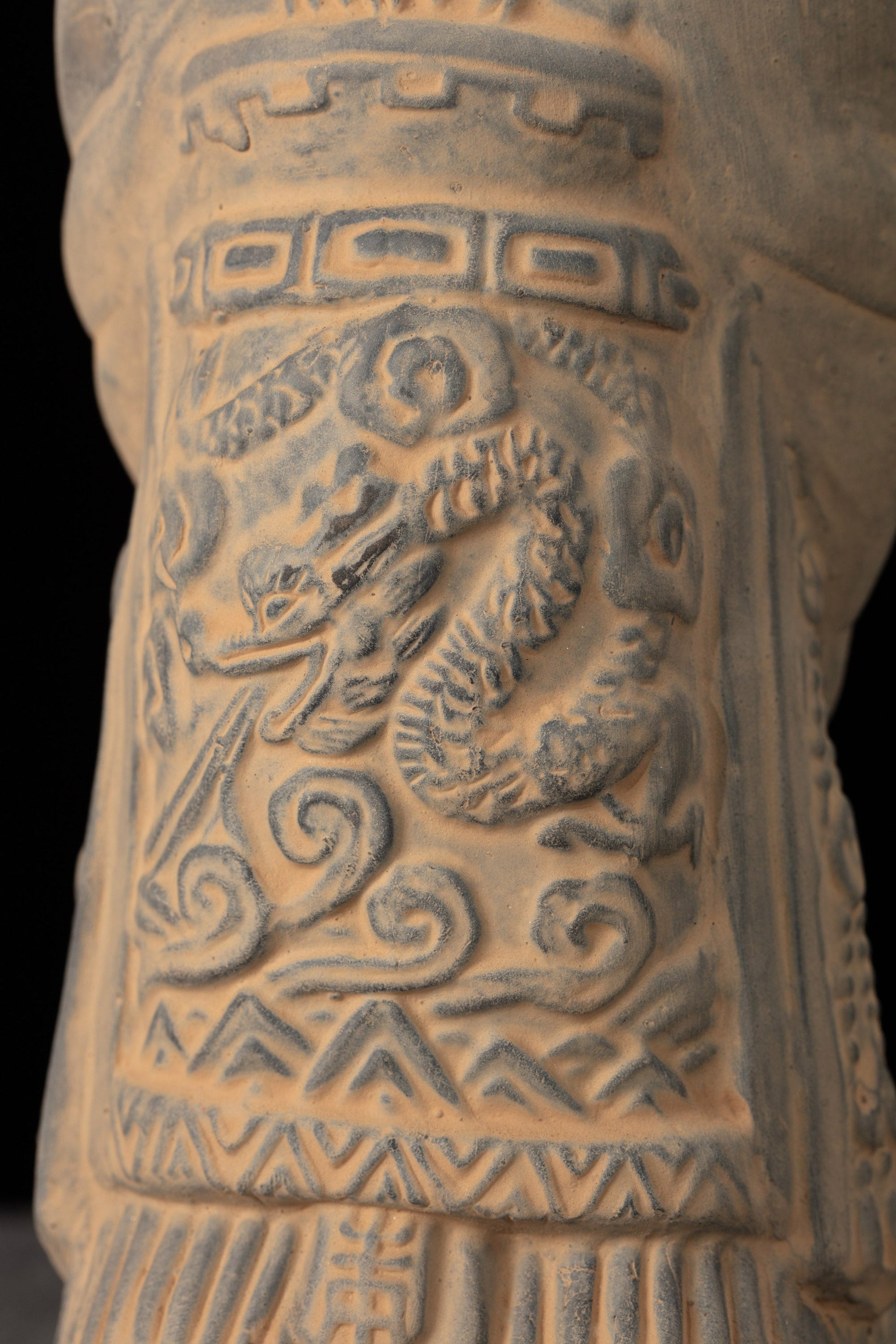 25CM Emperor - CLAYARMY -Midsize representation of Clayarmy's 25CM Emperor Qin Terracotta Warrior, a blend of historical significance and exquisite craftsmanship.