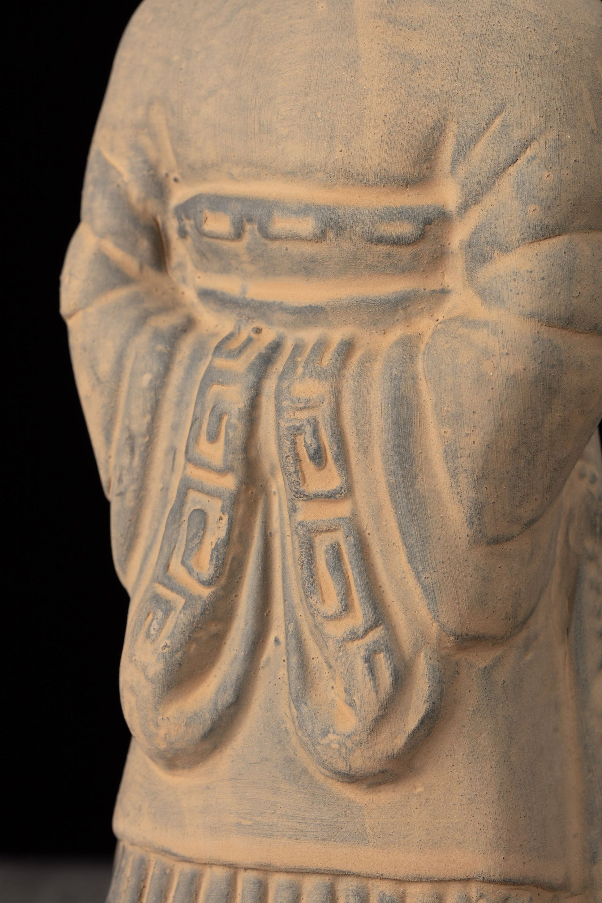 25CM Emperor - CLAYARMY -Experience the majesty from a different angle with a unique perspective of the 25CM Emperor Qin Terracotta Warrior.