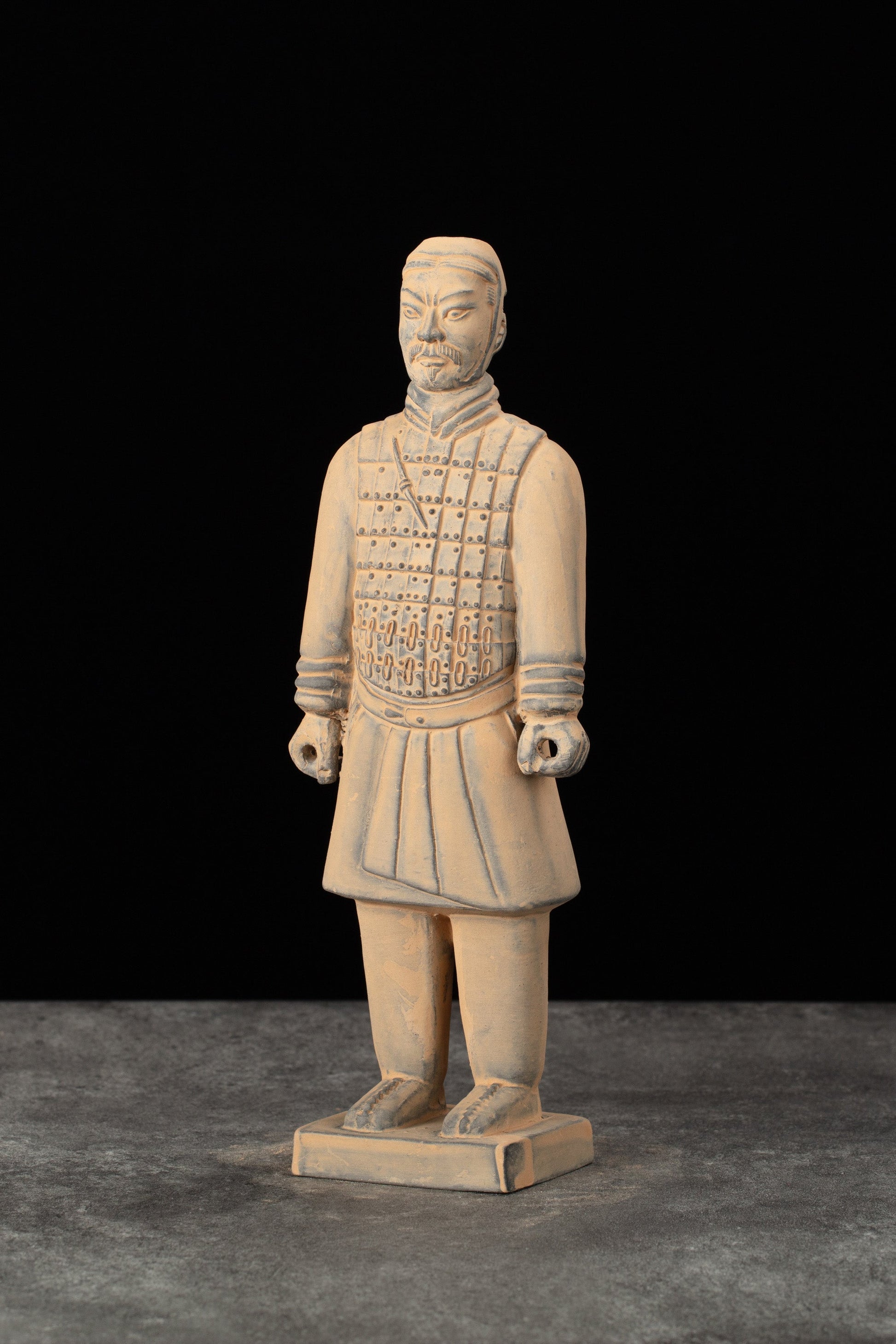25CM Cavalryman - CLAYARMY-Artistic side profile of the 25CM Cavalryman figurine, highlighting the historical accuracy of the knee-length jacket and the fine craftsmanship of the leather boots.