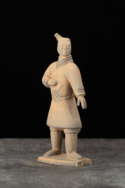 25CM Standing Archer - CLAYARMY-Side profile of the 25CM Standing Archer replica, featuring the unique bun, battle robe, and short boots.
