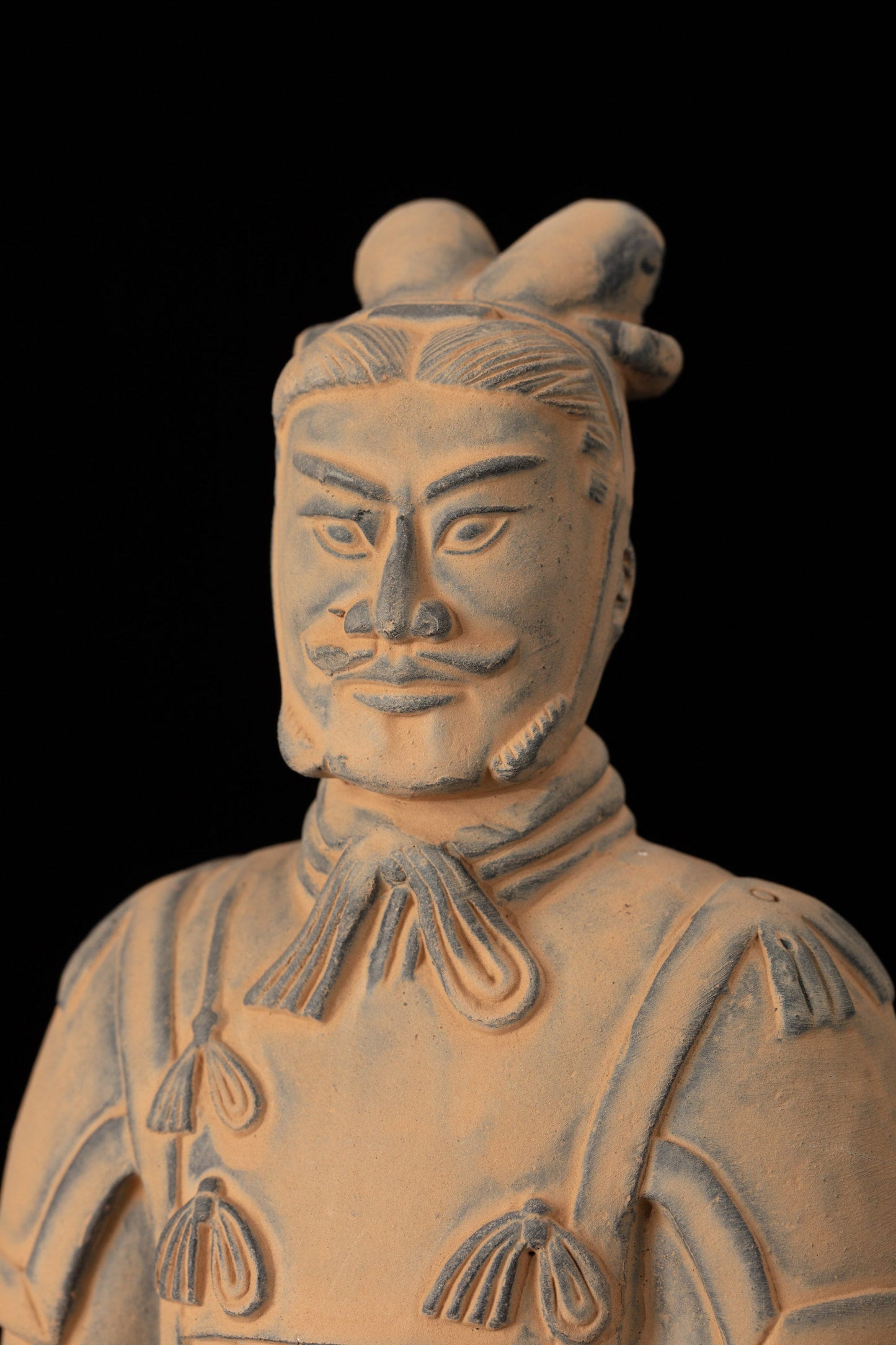25CM General - CLAYARMY-Meticulous Detailing: Frontal perspective of the 25CM Terracotta Army General, emphasizing meticulous detailing in the sculpting of facial features and armor.