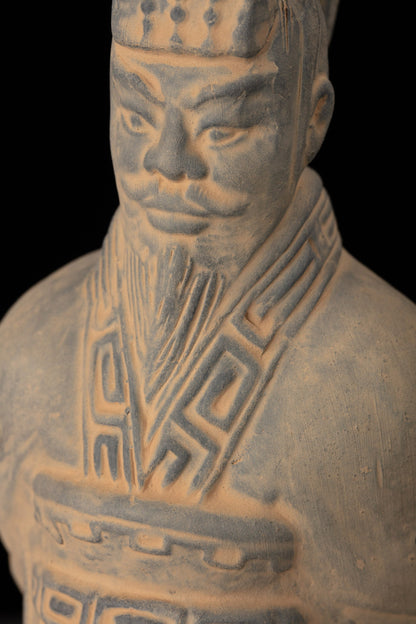 25CM Emperor - CLAYARMY -Close-up detail of the finely sculpted features and intricate armor of Clayarmy's 25CM Emperor Qin Terracotta Warrior, a masterpiece in miniature form.